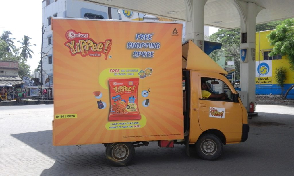 Roadshow Advertising