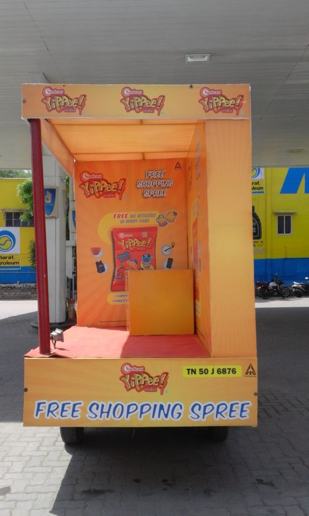 Roadshow Advertising